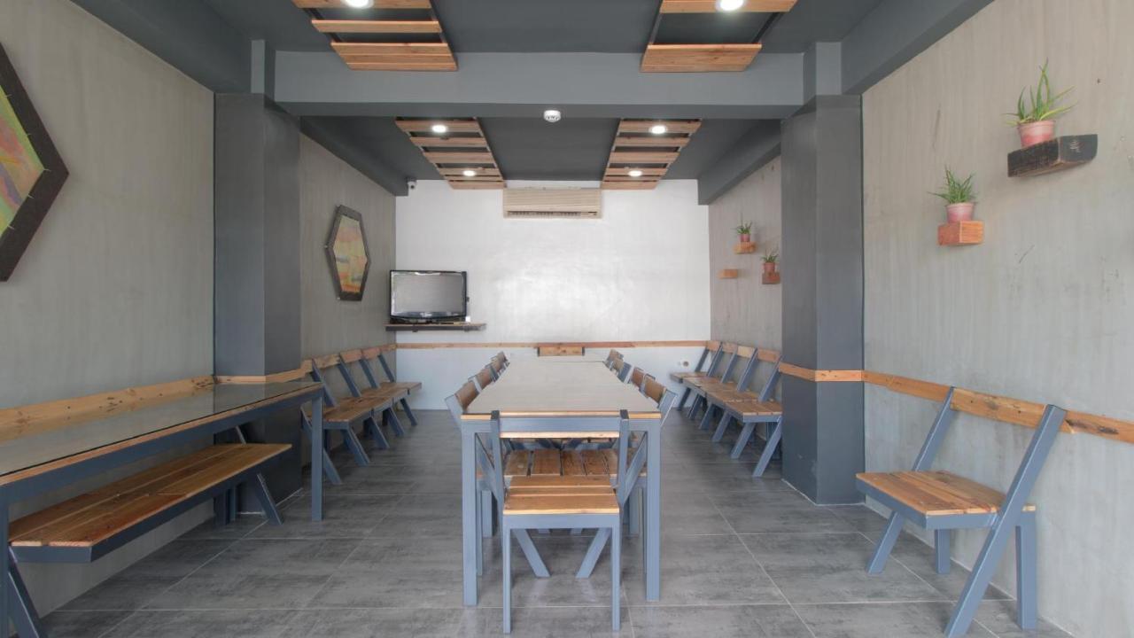 Reddoorz Plus @ Taft North Mandurriao Iloilo City Exteriör bild