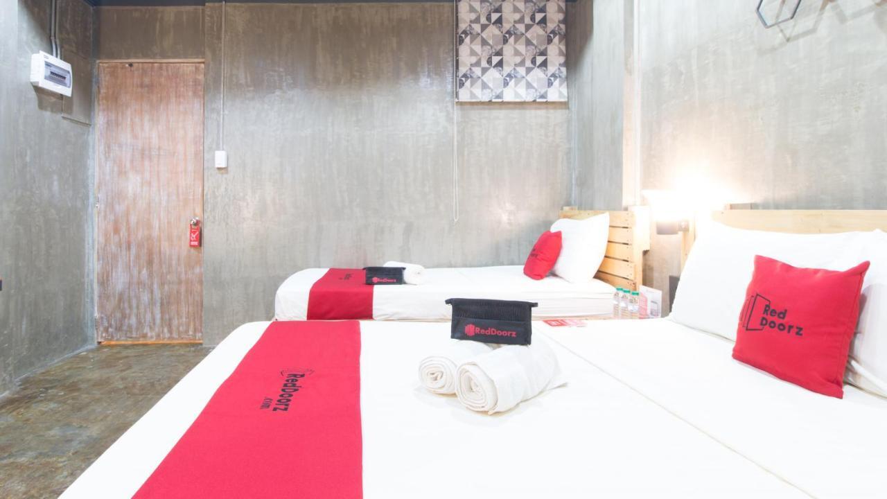 Reddoorz Plus @ Taft North Mandurriao Iloilo City Exteriör bild