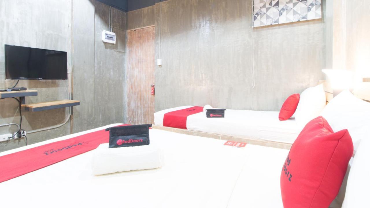 Reddoorz Plus @ Taft North Mandurriao Iloilo City Exteriör bild