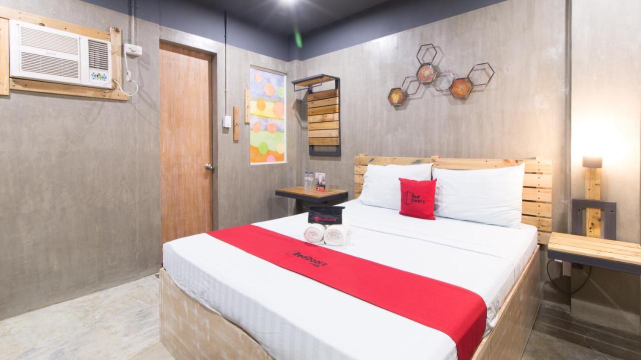 Reddoorz Plus @ Taft North Mandurriao Iloilo City Exteriör bild