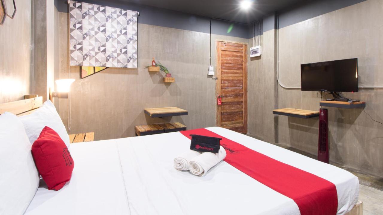 Reddoorz Plus @ Taft North Mandurriao Iloilo City Exteriör bild