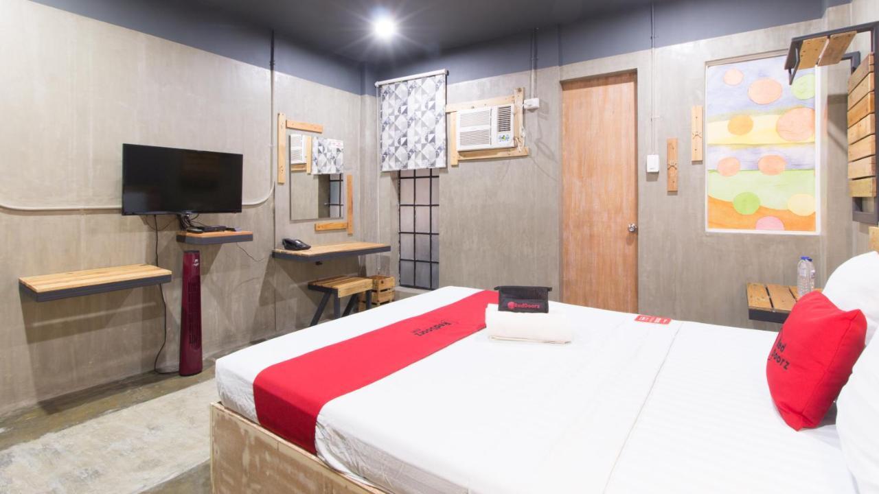 Reddoorz Plus @ Taft North Mandurriao Iloilo City Exteriör bild